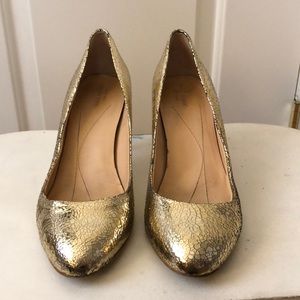 Gold crackled Kate Spade low heels